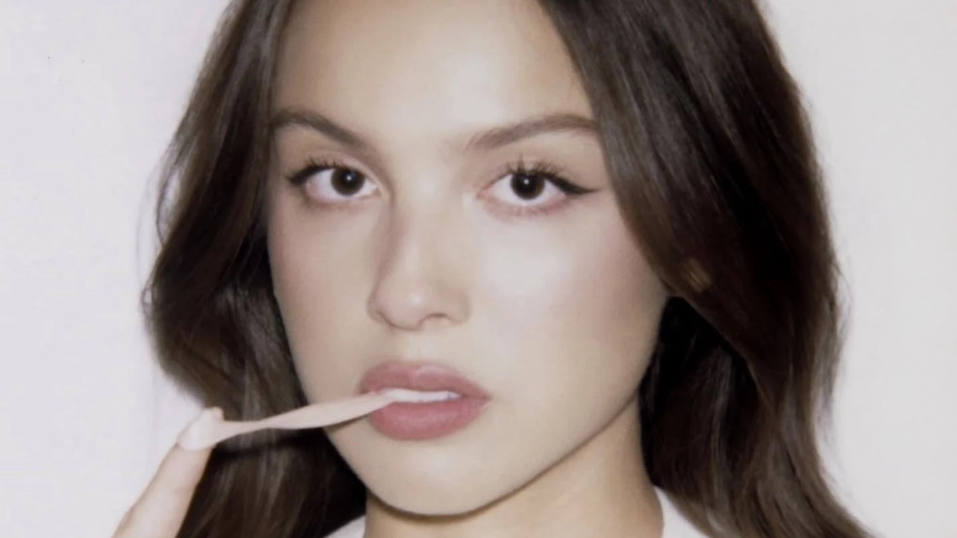 Olivia Rodrigo para la promoción de 'drop dead' Olivia Rodrigo para la promoción de 'drop dead'