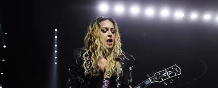 Madonna actuando en Copacabana en 2024 Madonna actuando en Copacabana en 2024