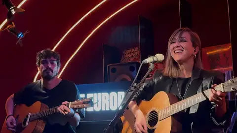 Nena Daconte en Local de Ensayo Europa FM Nena Daconte en Local de Ensayo Europa FM