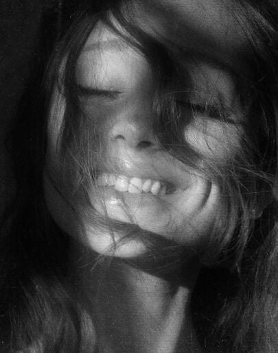 Portada de 'Petal' de Ariana Grande 