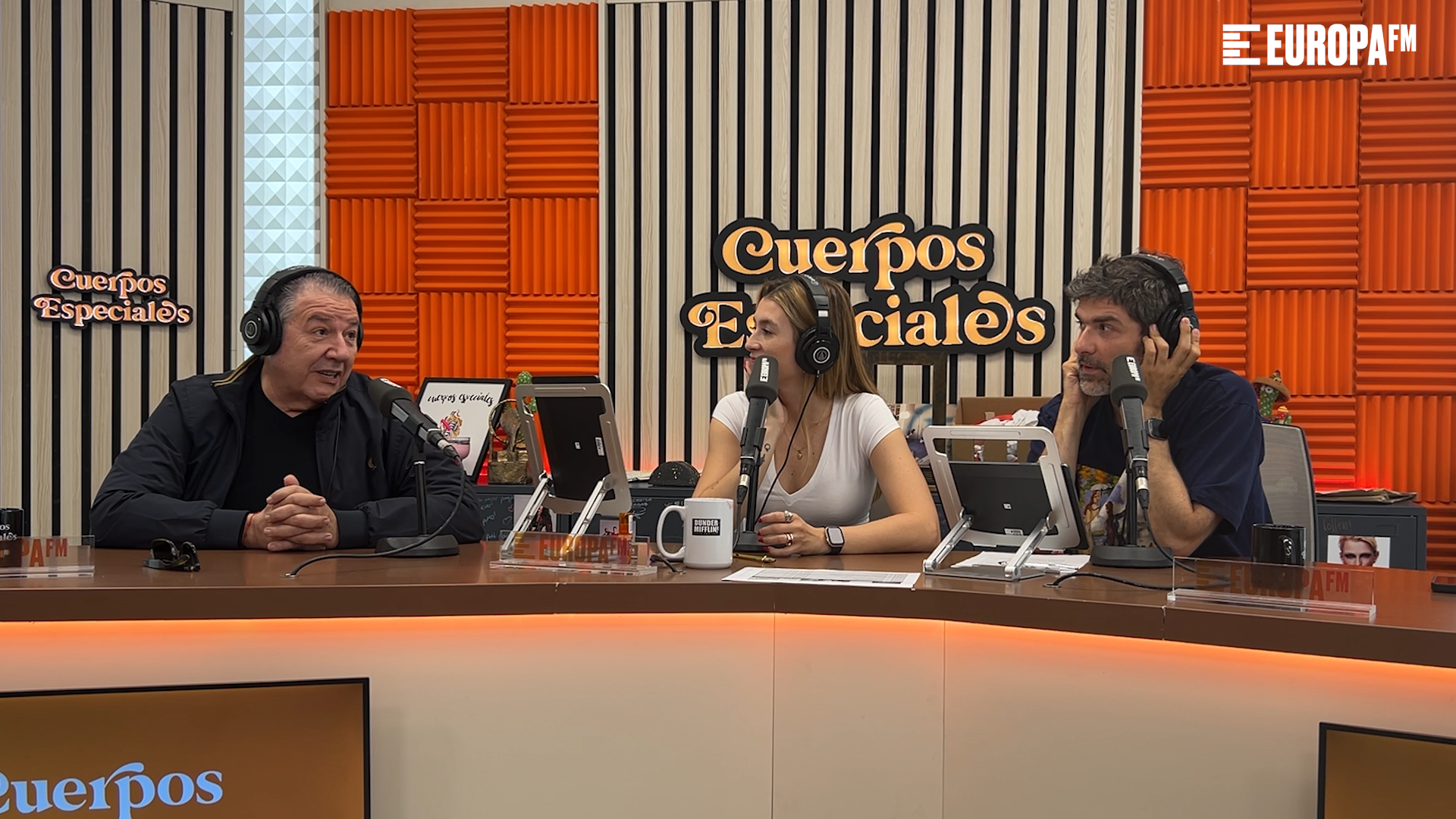 Carlos Goñi, en Cuerpos especiales con Eva Sorino y Nacho García. Carlos Goñi, en Cuerpos especiales con Eva Sorino y Nacho García.
