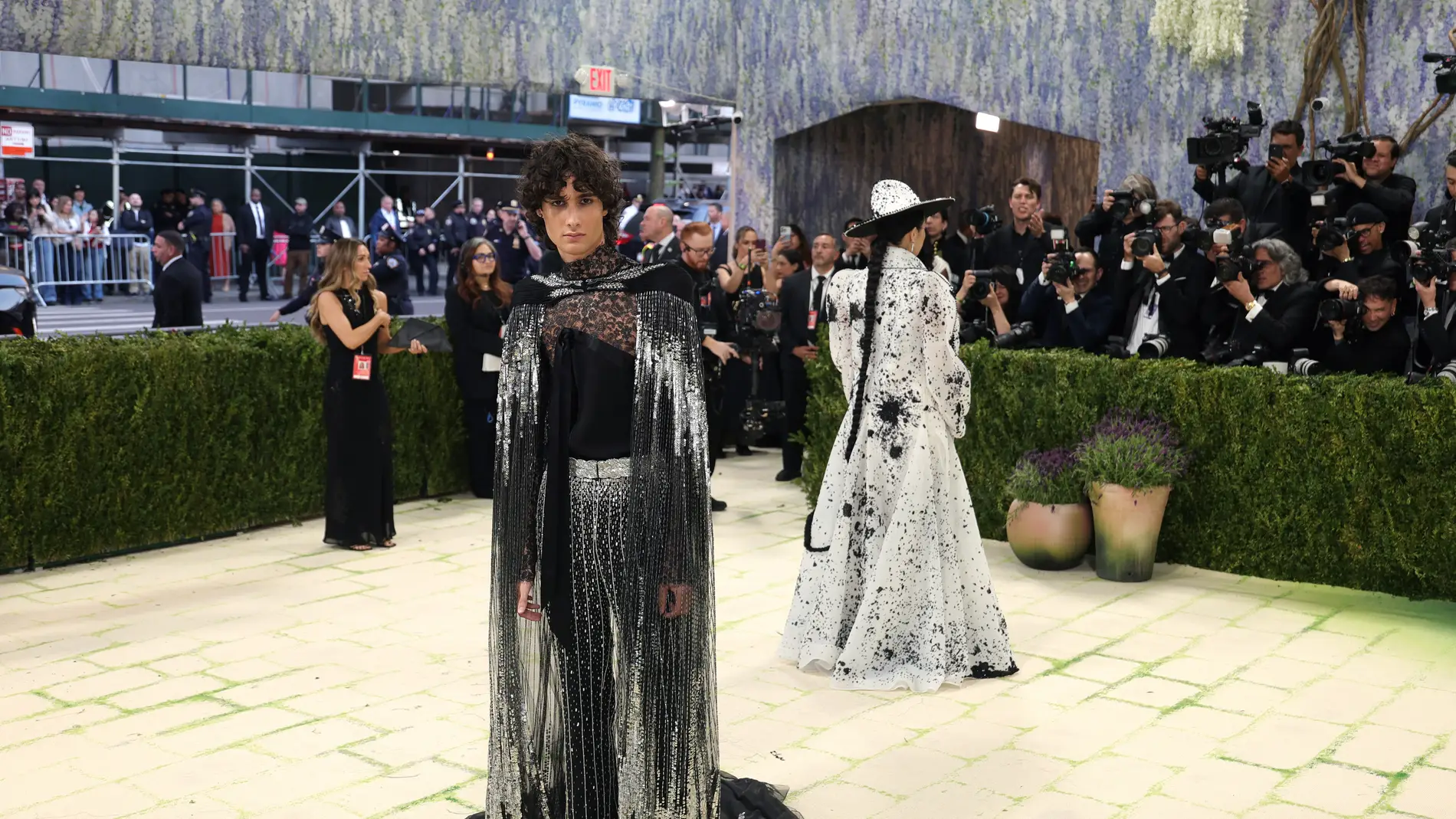 Sombr en la Gala MET 2026 Sombr en la Gala MET 2026