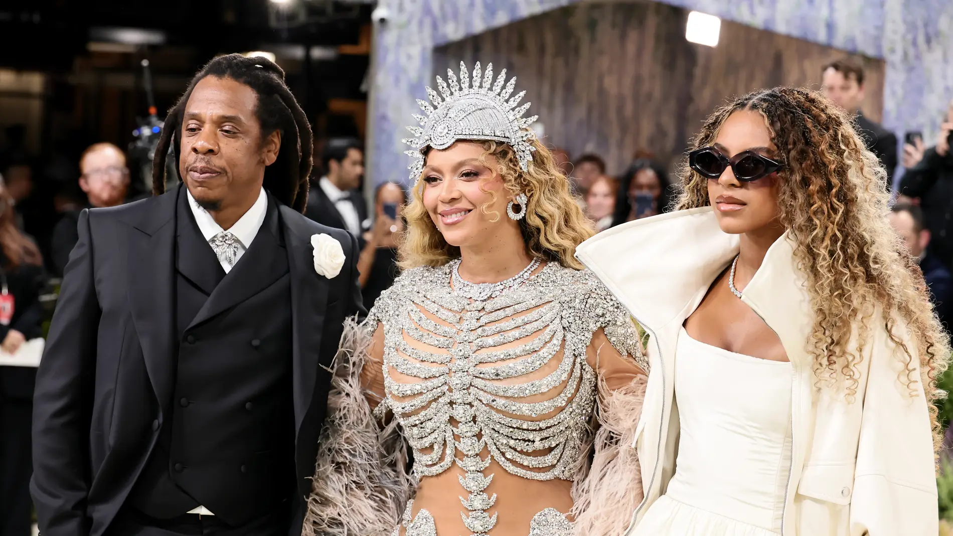 Jay Z, Beyoncé e Ivy Blue en la Gala MET 2026 Jay Z, Beyoncé e Ivy Blue en la Gala MET 2026