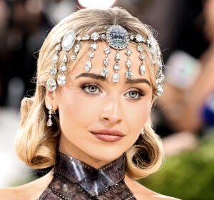 Primer plano de Sabrina Carpenter, en la Gala MET 2026 Primer plano de Sabrina Carpenter, en la Gala MET 2026