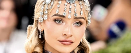 Primer plano de Sabrina Carpenter, en la Gala MET 2026 Primer plano de Sabrina Carpenter, en la Gala MET 2026