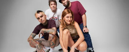 Los cuatro integrantes de La La Love You. Los cuatro integrantes de La La Love You.