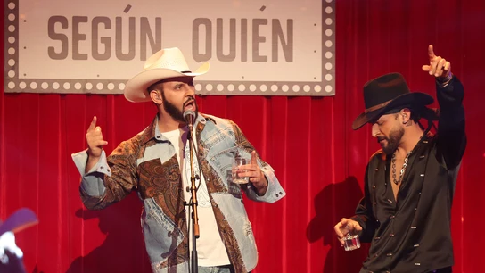 ¡La dupla perfecta! J Kbello y Lucas Curotto conquistan el escenario con ‘Según quién’ de Carín León y Maluma ¡La dupla perfecta! J Kbello y Lucas Curotto conquistan el escenario con ‘Según quién’ de Carín León y Maluma