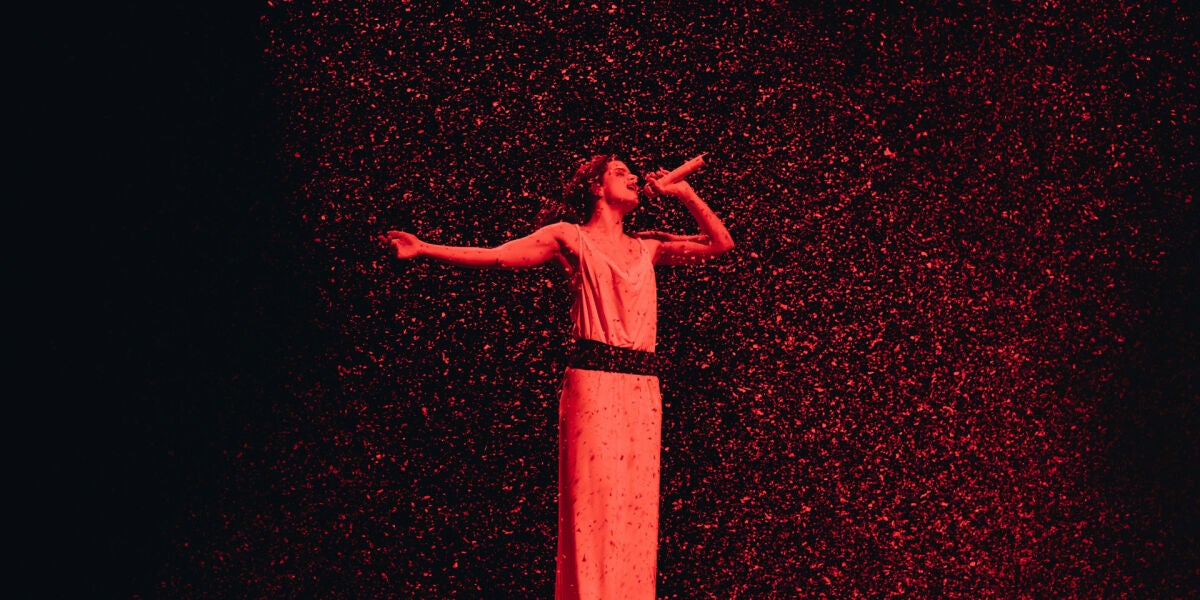 Rosal&iacute;a, en el concierto de LUX Tour del 4 de abril en Madrid