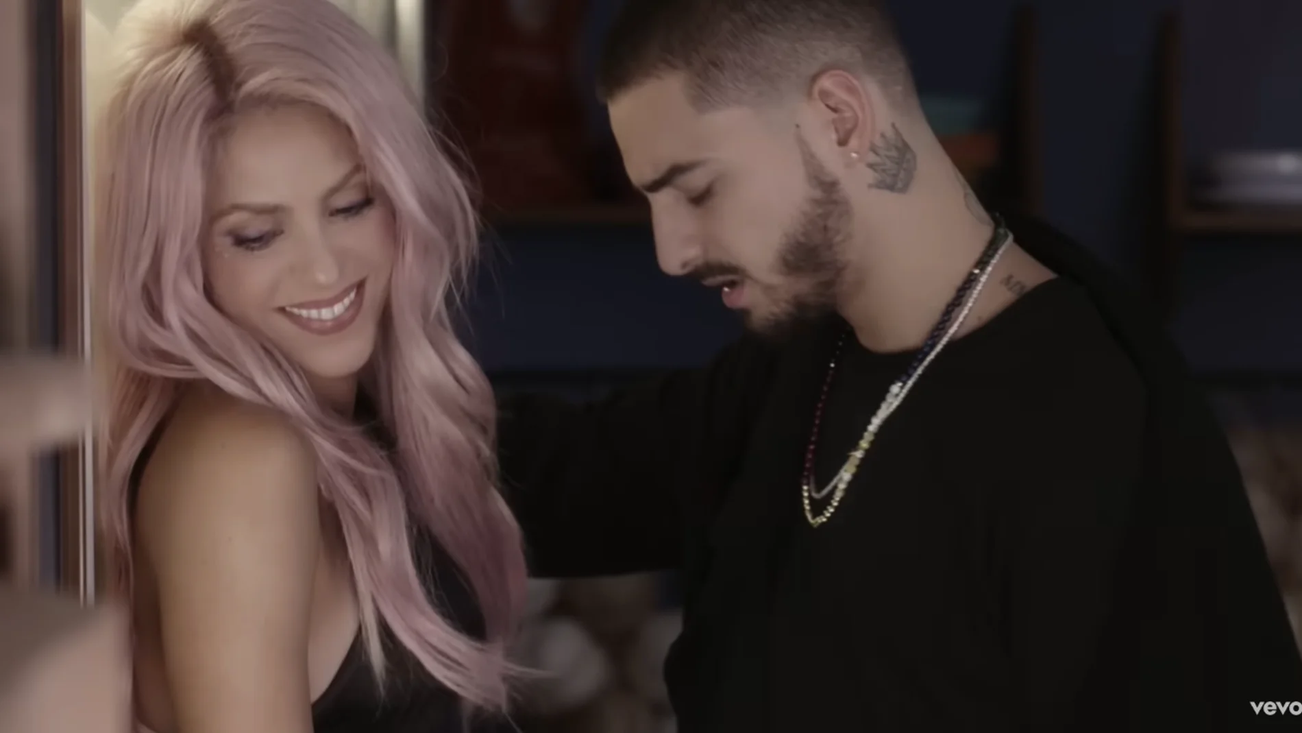 Maluma y Shakira en el videclip de 'Chantaje' Maluma y Shakira en el videclip de 'Chantaje'