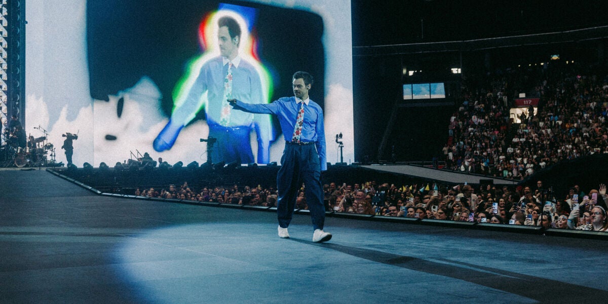 Harry Styles en uno de sus conciertos en &Aacute;msterdam con la gira 'Together, Together'