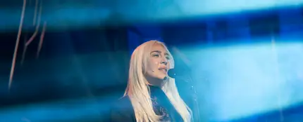 ¡Qué barbaridad! Mónica Naranjo sorprende cantando su nuevo tema en El Hormiguero ¡Qué barbaridad! Mónica Naranjo sorprende cantando su nuevo tema en El Hormiguero
