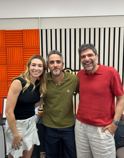 Roberto Leal con Eva Soriano y Nacho García en Cuerpos especiales