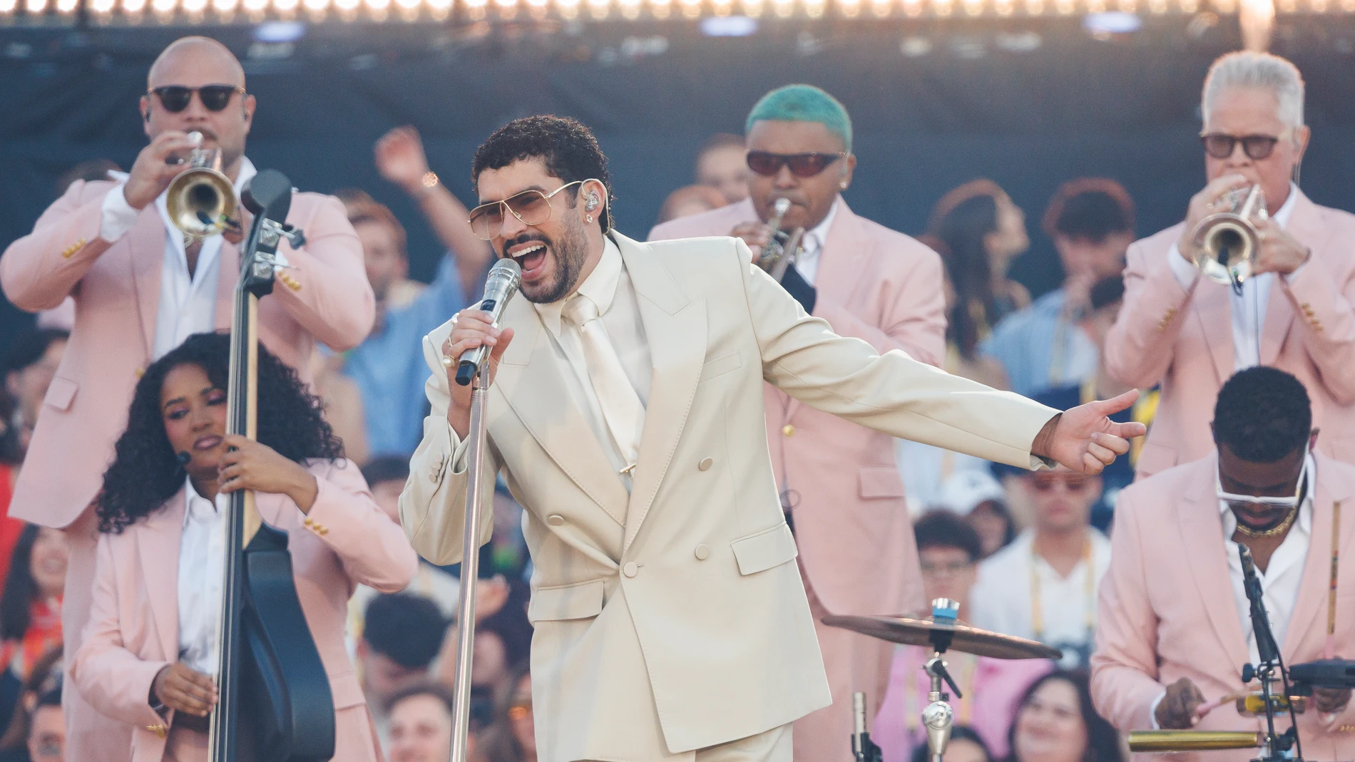 Bad Bunny actuando en el Estadi Olimpic Lluis Companys de Barcelona Bad Bunny actuando en el Estadi Olimpic Lluis Companys de Barcelona