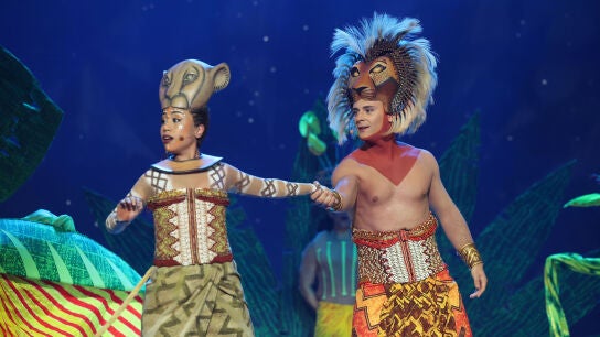 Momento mágico: J Kbello recrea el Musical ‘El Rey León’ en el plató de Tu cara me suena 