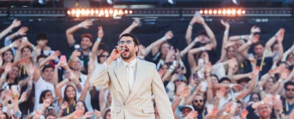 Bad Bunny actuando en Barcelona