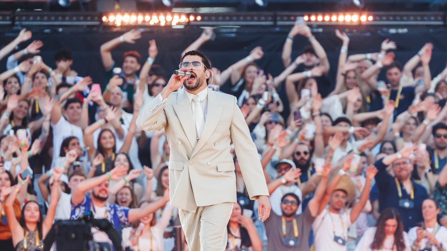 Bad Bunny actuando en Barcelona Bad Bunny actuando en Barcelona