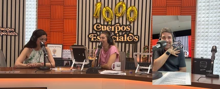 Espido Freire, con Eva Soriano en 'Cuerpos especiales' Espido Freire, con Eva Soriano en 'Cuerpos especiales'