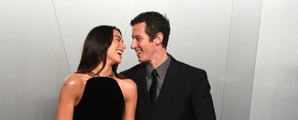 Dua Lipa y Callum Turner Dua Lipa y Callum Turner