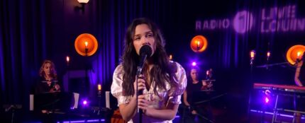 Olivia Rodrigo canta 'The cure' en Live Lounge