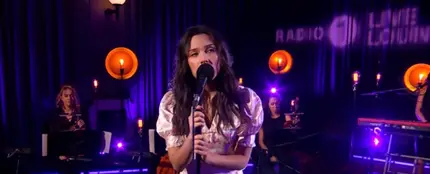 Olivia Rodrigo canta 'The cure' en Live Lounge Olivia Rodrigo canta 'The cure' en Live Lounge