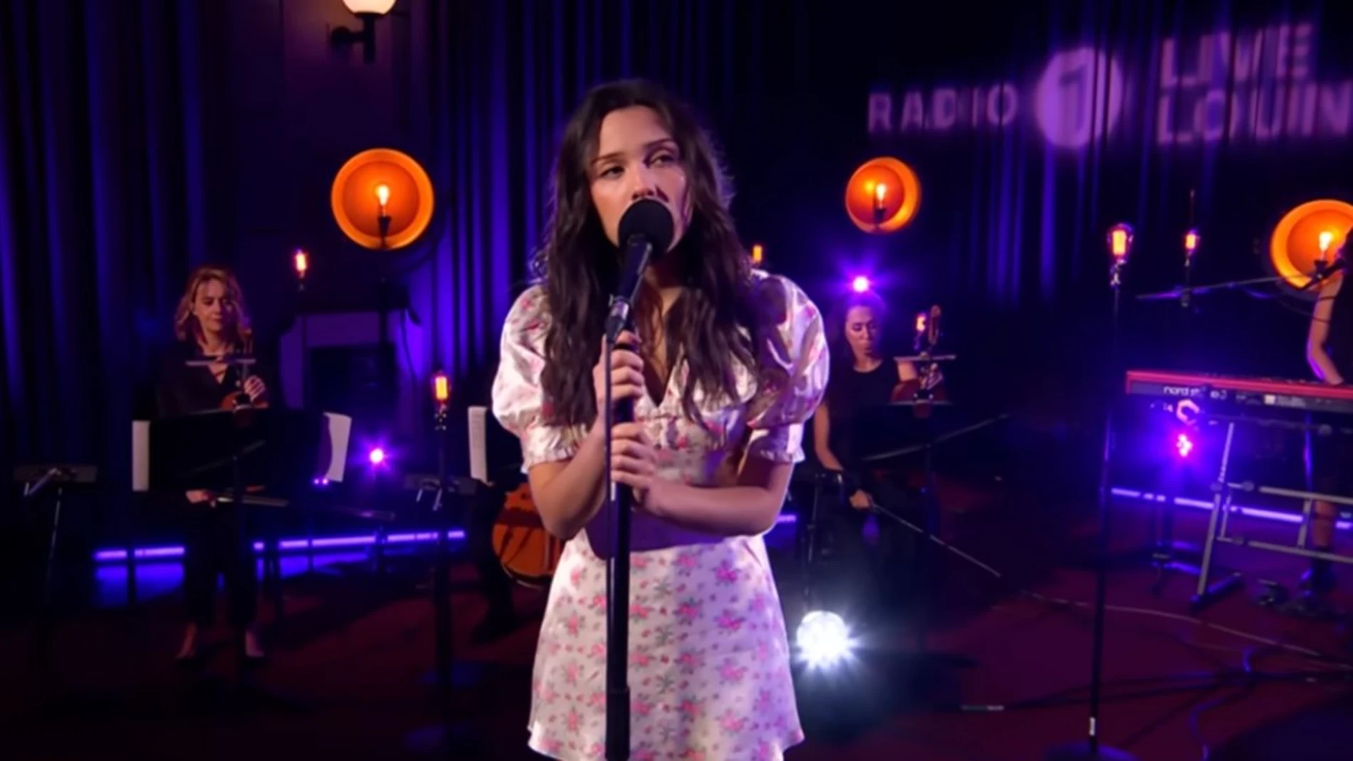 Olivia Rodrigo canta 'The cure' en Live Lounge Olivia Rodrigo canta 'The cure' en Live Lounge