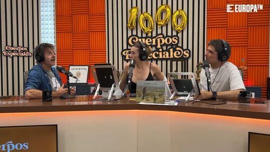 Paco Roca con Eva Soriano y Nacho García en Cuerpos especiales Paco Roca con Eva Soriano y Nacho García en Cuerpos especiales