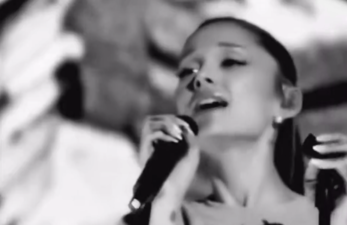 Ariana Grande sorprende con “hate that i made you love” durante los ensayos para el tour Ariana Grande sorprende con “hate that i made you love” durante los ensayos para el tour
