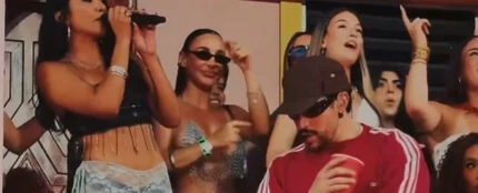 RaiNao con Bad Bunny en el concierto del 7 de junio en el Metropolitano de Madrid. RaiNao con Bad Bunny en el concierto del 7 de junio en el Metropolitano de Madrid.