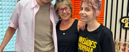 Pilar Coronado con Nacho Garc&iacute;a y Alba Cordero en 'Cuerpos especiales'