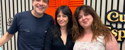 Carminho, con Nacho Garc&iacute;a y Lalachus en Cuerpos especiales.