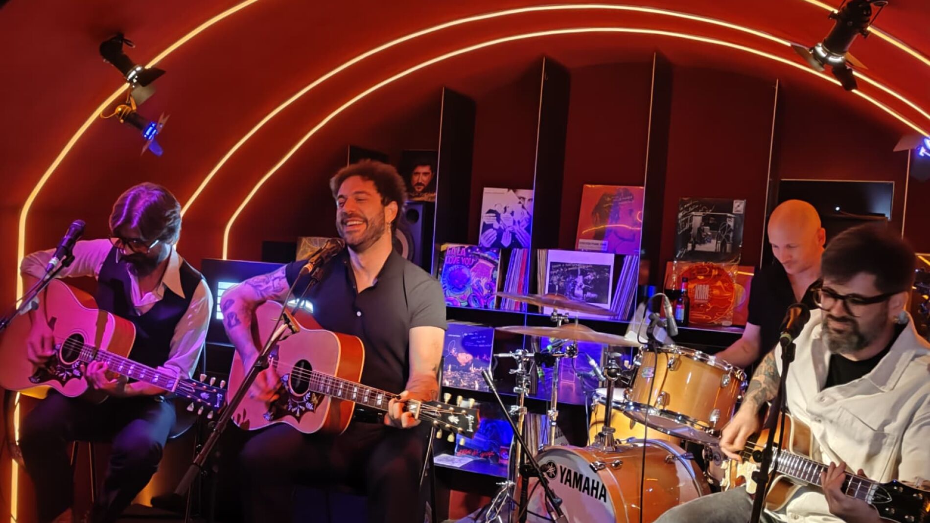 Viva Suecia en Local de Ensayo Europa FM