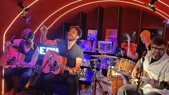Viva Suecia en Local de Ensayo Europa FM