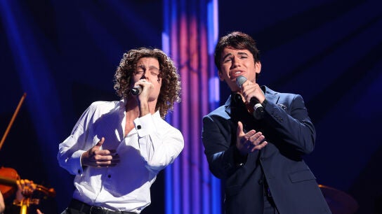 ¡Menuda dupla! Martín Savi y Mikel Herzog Jr. nos erizan la piel como Luis Fonsi y David Bisbal