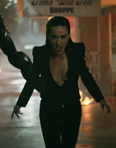 Katy Perry - Watch It Burn Katy Perry - Watch It Burn