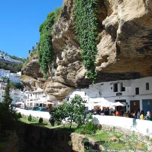 Setenil de las Bodegas (Cádiz) Setenil de las Bodegas (Cádiz)