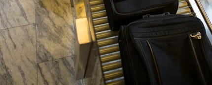Control de seguridad de un aeropuerto Control de seguridad de un aeropuerto