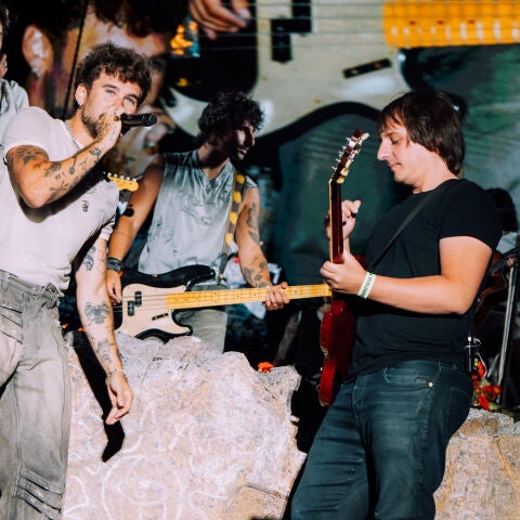 Dani Fernández y Jaime Gandía, en el concierto del Icónica Santalucía Sevilla Fest.