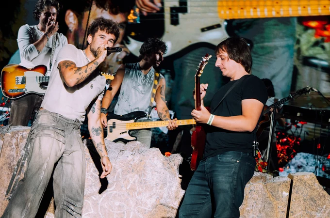 Dani Fernández y Jaime Gandía, en el concierto del Icónica Santalucía Sevilla Fest. Dani Fernández y Jaime Gandía, en el concierto del Icónica Santalucía Sevilla Fest.
