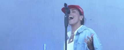 Ana Legazpi, en el concierto de Europa FM en las Fiestas de San Juan y San Pedro en Le&oacute;n.