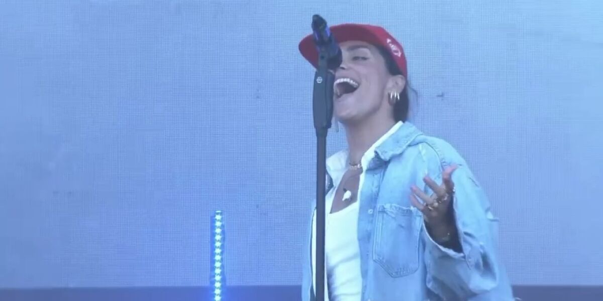 Ana Legazpi, en el concierto de Europa FM en las Fiestas de San Juan y San Pedro en Le&oacute;n.