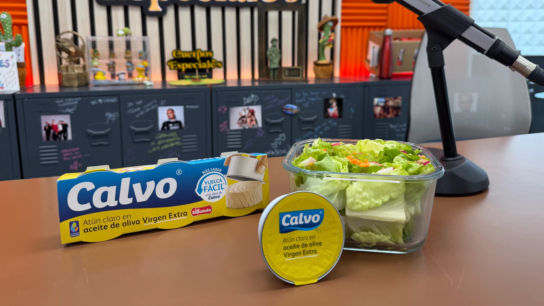 Rollitos de lechuga con atún claro en aceite de oliva virgen extra Calvo Rollitos de lechuga con atún claro en aceite de oliva virgen extra Calvo
