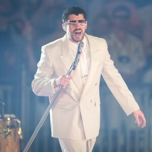 Los fans de Bad Bunny piden que retransmita en directo los últimos conciertos del 'DeBÍ TiRAR MáS FOToS World Tour Los fans de Bad Bunny piden que retransmita en directo los últimos conciertos del 'DeBÍ TiRAR MáS FOToS World Tour