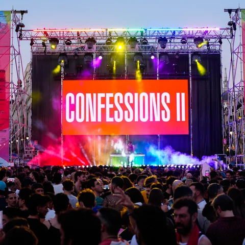 Madonna organiza una 'rave' en la Puerta del Sol para celebrar el lanzamiento de ‘Confessions II’ Madonna organiza una 'rave' en la Puerta del Sol para celebrar el lanzamiento de ‘Confessions II’