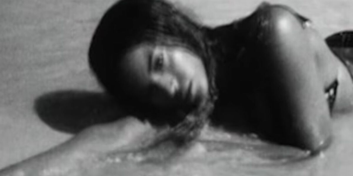 Beyonc&eacute;, en la portada de 'MORNING DEW'
