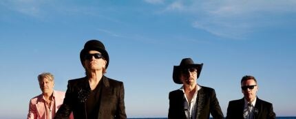 U2 en la portada de 'Street Of Dreams'