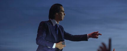El cantante australiano Nick Cave durante su concierto en la &uacute;ltima jornada del Mad Cool Festival celebrada en el recinto Iberdrola Music, en Madrid.