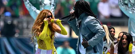 Shakira y Burna Boy, en la ceremonia de inauguración del Mundial de fútbol 2026 Shakira y Burna Boy, en la ceremonia de inauguración del Mundial de fútbol 2026