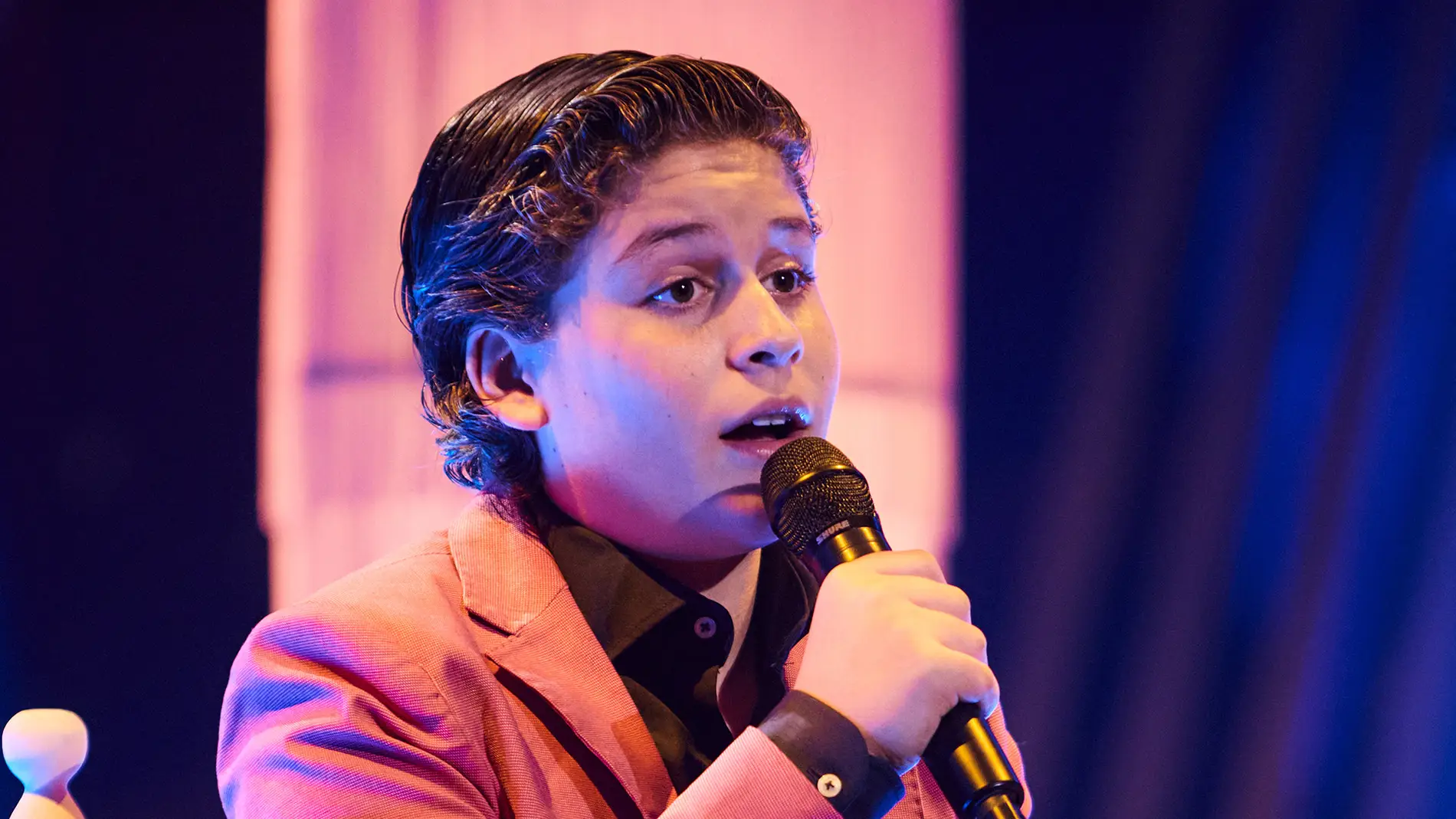 Eduardo pone en pie a los coaches con una brillante versión de ‘Soy minero’ en La Voz Kids Eduardo pone en pie a los coaches con una brillante versión de ‘Soy minero’ en La Voz Kids