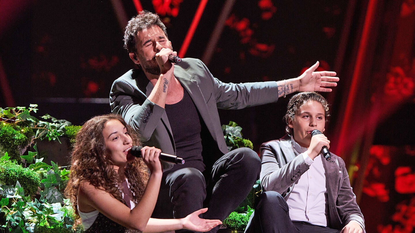 Leire, Antoñito Molina y Eduardo en La Voz Kids