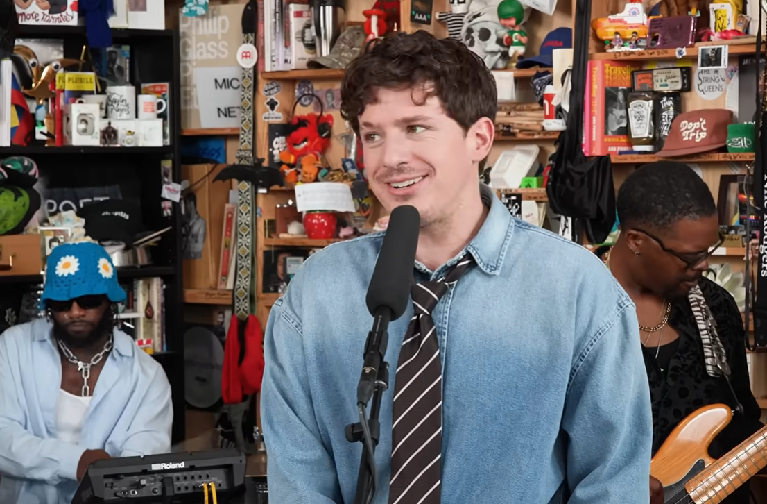 Charlie Puth en su Tiny Desk Charlie Puth en su Tiny Desk